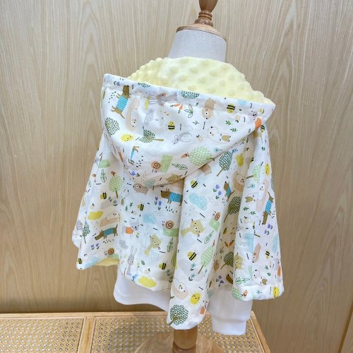 Lianne baby 梨安手工嬰兒禮物 彌月禮 新生兒見面禮 周歲禮 綠野莊園 手工雙面保暖嬰幼兒樂豆斗篷 嬰兒禮物 滿月禮 彌月禮盒