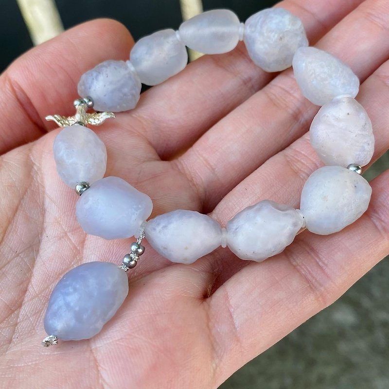[Lost and find] Natural stone empty color egg Stone white Gobi agate bird original stone bracelet - Bracelets - Gemstone Blue