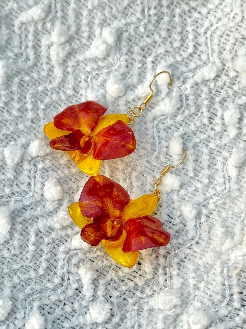 石斛蘭耳環/真花耳環/蘭花飾品/請備註可換耳夾 - 耳環/耳夾/耳骨夾 - 植物．花 黃色