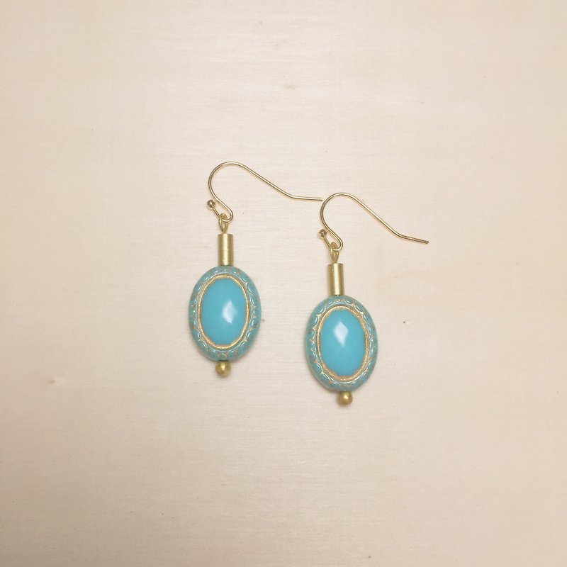 Vintage engraving turkey blue earrings - ต่างหู - เรซิน สีน้ำเงิน