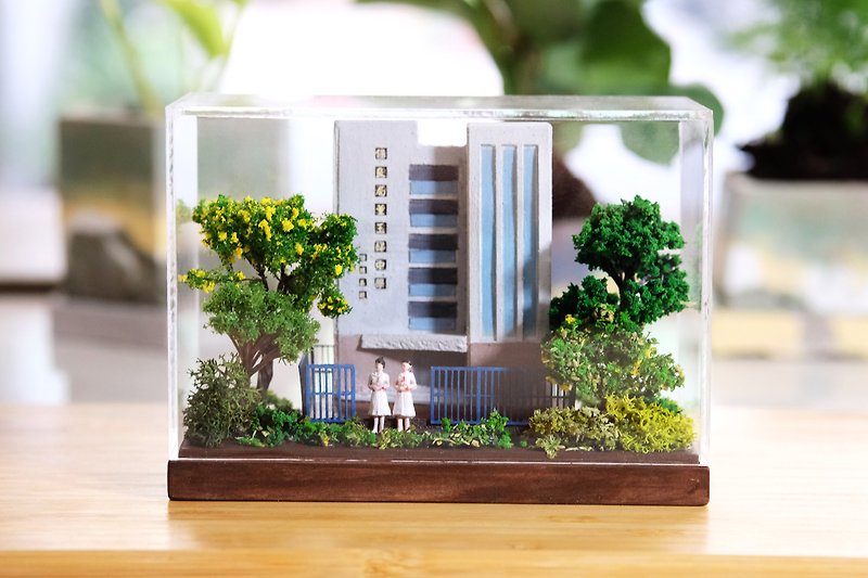 Customized Micro Landscape Acrylic Wooden Box Souvenirs Customized Scenes Miniature Scenes Commemorative Gifts - ของวางตกแต่ง - อะคริลิค สีเขียว