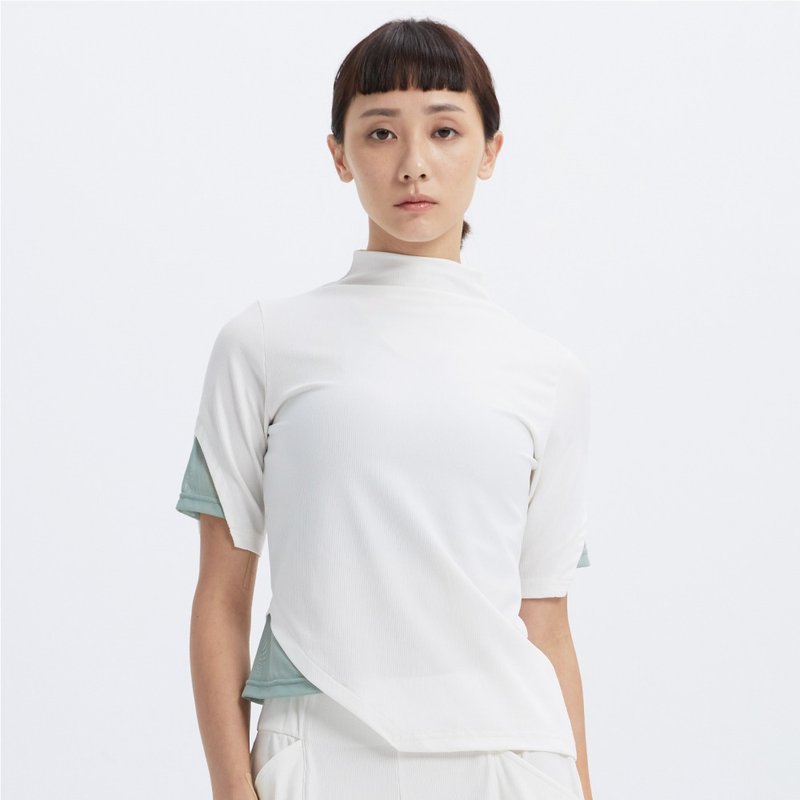 URBAN - 高領五分袖上衣-白砂 - 女 T 恤 - 聚酯纖維 白色