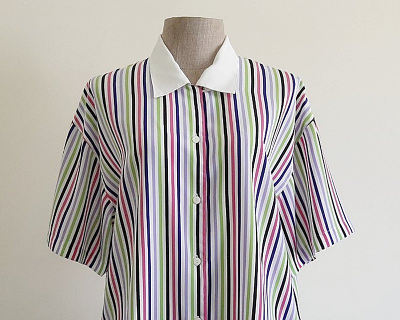 Large Vintage Rainbow Striped Blouse Womens Short Sleeve Shirt L - 女上衣/長袖上衣 - 聚酯纖維 多色