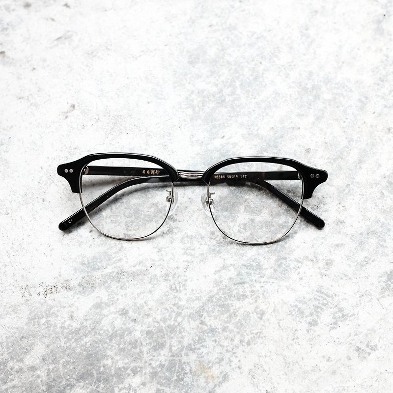 【目目商行】新款 日本方框眉框 大框 百搭黑 - 眼鏡/眼鏡框 - 其他材質 黑色
