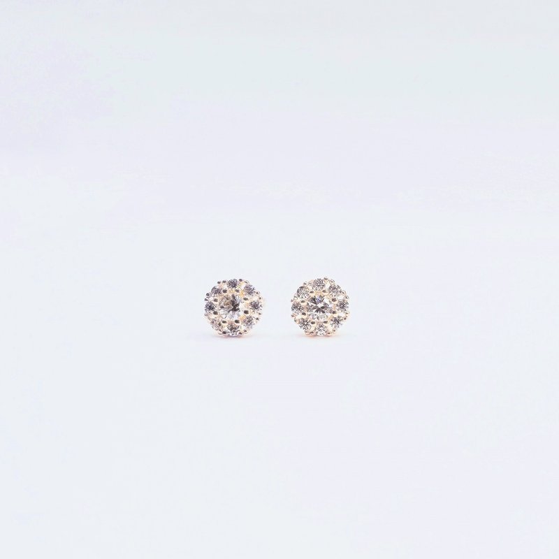 【K-Gold Korea】Beautiful flowers. K gold earrings top gauge specially selected 5A Stone 10K gold - Earrings & Clip-ons - Precious Metals 