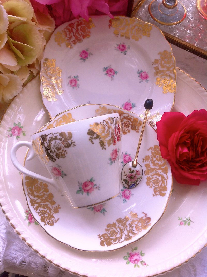 English Bone China Pink Rose Bouquet Flower Tea Cup Coffee Cup Three Pieces Afternoon Tea Valentine's Day Gift - อื่นๆ - เครื่องลายคราม 