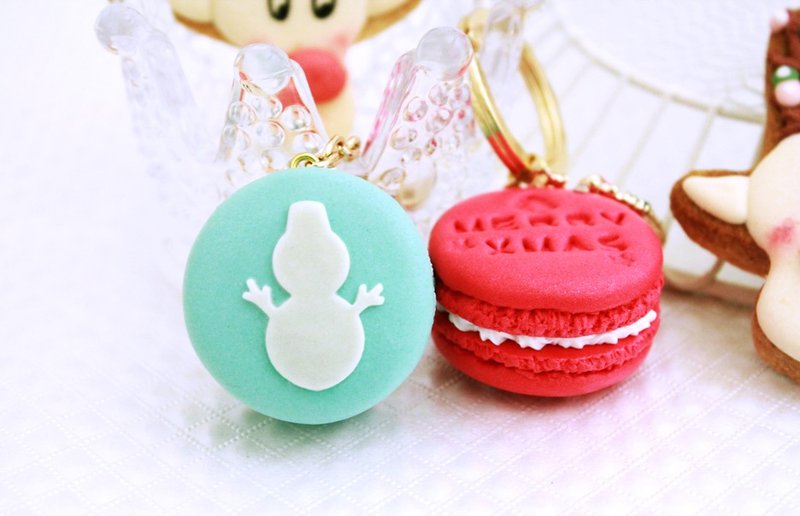 2016 - Christmas comes snowman engraved edition Macaron key ring - Keychains - Clay Red