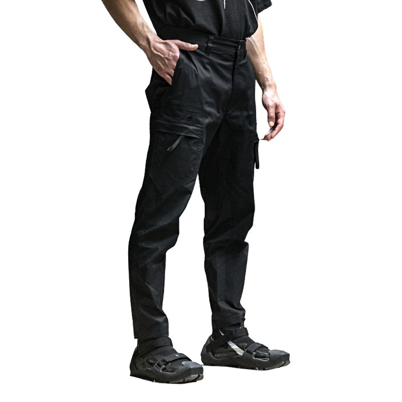 薄款快干彈力機能工裝褲拉鏈口袋腰圍可調節微錐版型 - 男長褲/休閒褲 - 棉．麻 黑色