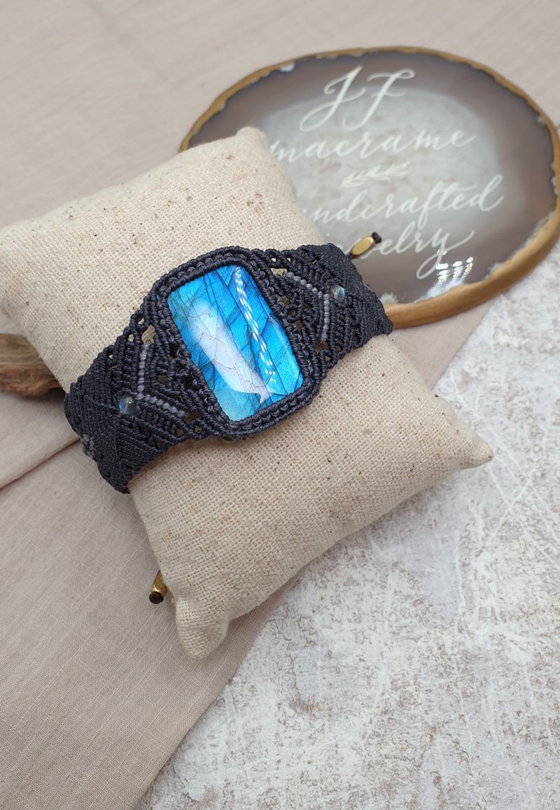 L89方形拉長石。南美蠟線編織手繩 - 手鍊/手鐲 - 其他材質 藍色