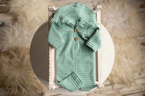 Divaprops Green bodysuit for newborn boys: the perfect outfit for a little boy