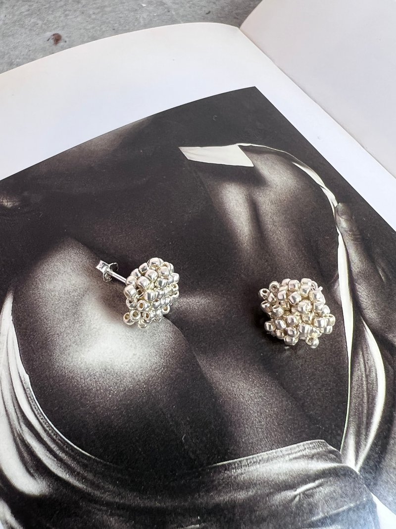 Small Stone - Stacked Collection Hand Braided Earrings S925 Sterling Silver Stud Earrings - ต่างหู - วัสดุอื่นๆ สีเงิน