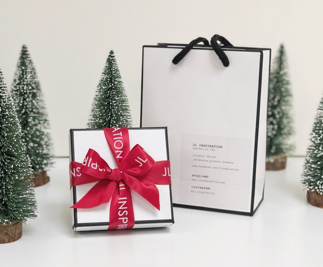ハンドメイド クリスマスツリーイヤリング 楽天市場】デザインピアス クリスマスツリーのピアス 16×40mm（1