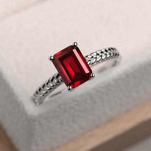 9K ルビーリング JC5689】Pt900 ビルマ産 天然ルビー ダイヤモンド リング - メルカリ