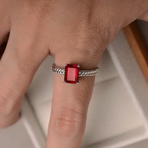 赤色宝石 シルバーリング dd10a0390b4e993b19e662766879f4