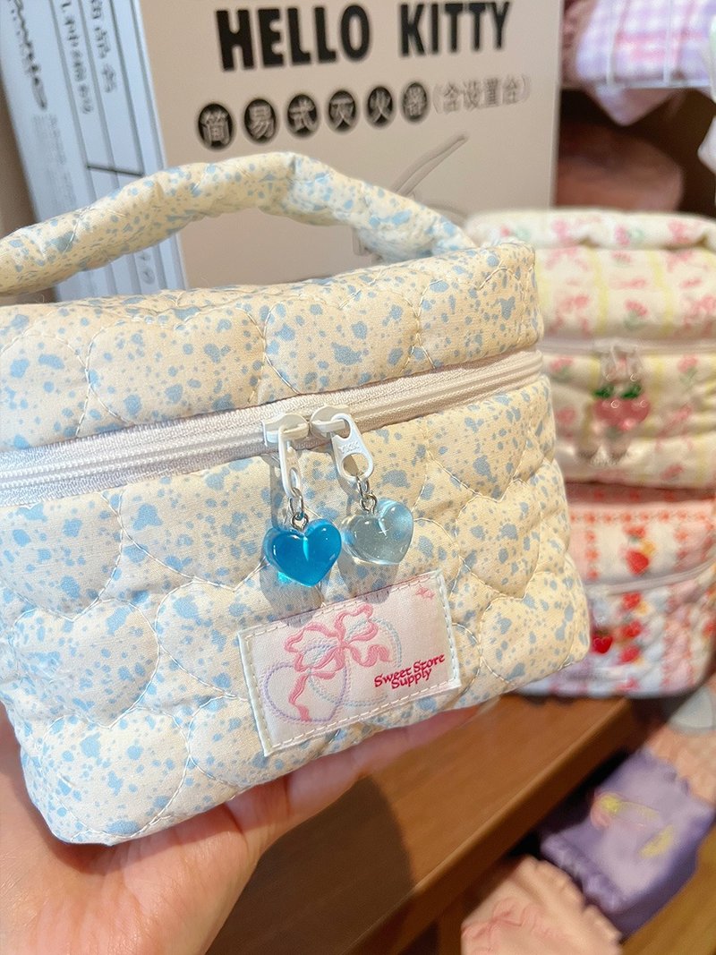 Sweetstore Supply 原創可愛甜美藍奶牛手提小盒子化妝品收納包 - 化妝包/收納袋 - 棉．麻 藍色