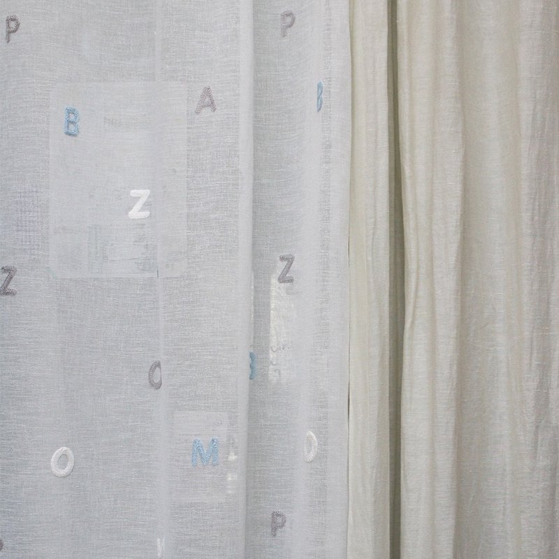 Made in korea sheer curtain, ABC embroidery kids room door curtain 門簾, 窗簾, のれん - 門簾/門牌 - 其他人造纖維 白色