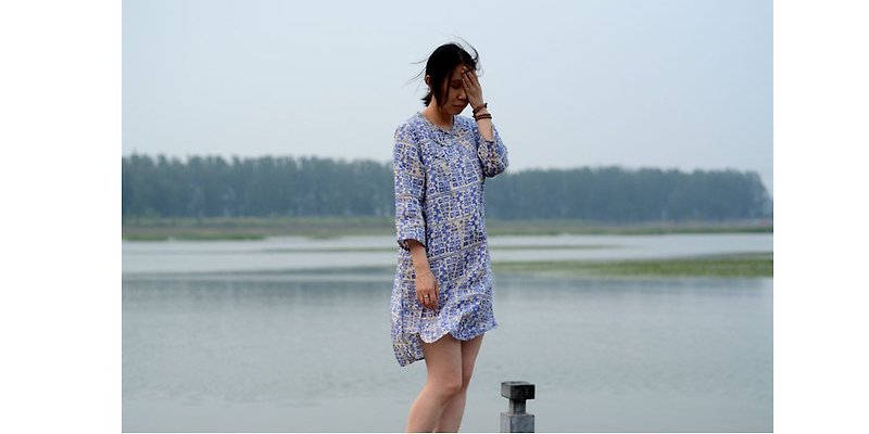 Blue printed ramie modified cheongsam Chinese small robe dress - Skirts - Cotton & Hemp 