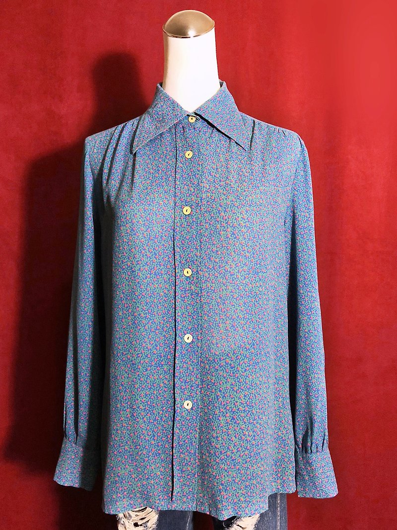 Blue totem chiffon long-sleeved vintage shirt / brought back to VINTAGE abroad - Women's Shirts - Polyester Multicolor