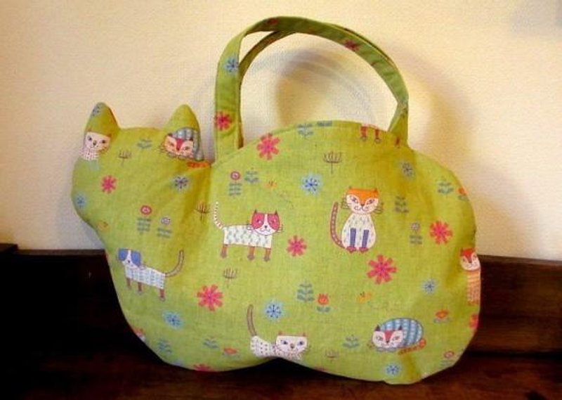 Cat bag * Nekoneko bright green - กระเป๋าถือ - ผ้าฝ้าย/ผ้าลินิน สีเขียว