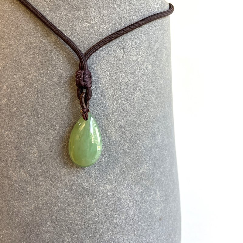 朝夕 - 福氣玉光系列 - 台灣設計雕刻玉珮 - 項鍊 - 玉石 綠色