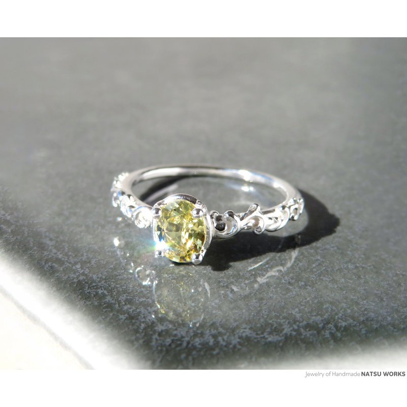 Mali Garnet Ring - แหวนทั่วไป - เครื่องเพชรพลอย สีเหลือง