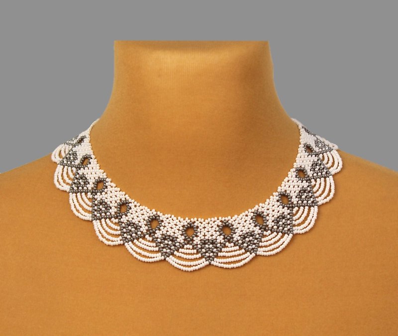 White and gray beaded necklace wedding jewelry - สร้อยคอ - แก้ว ขาว
