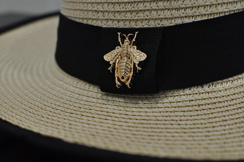Flat 135 X Taiwanese designer summer straw hat beetle embellished with summer essentials - Hats & Caps - Polyester Gold