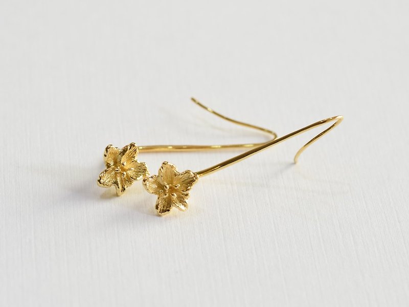 杜鵑花 (K金耳環 女款 花朵 手工飾品 情人節) - 耳環/耳夾 - 銅/黃銅 金色