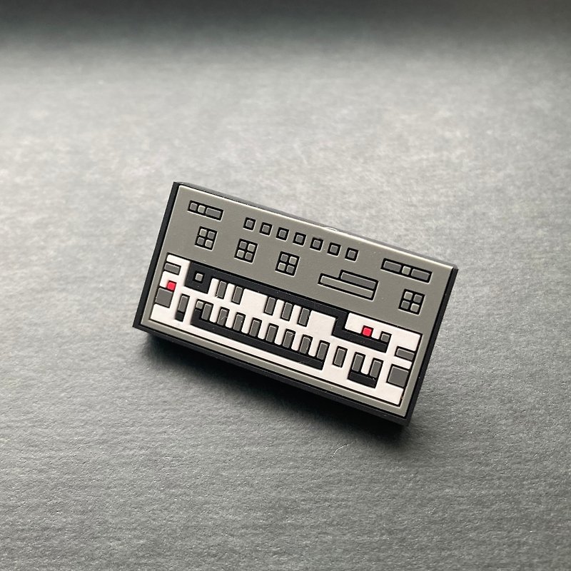 Pin Badge Rhythm Machine Rubber Pin Badge 03 Bass SYNTHESIZER 303 - Other - Rubber Gray