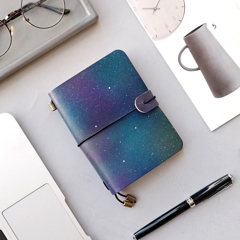 Starry sky hand-dyed leather notebook travel hand book notepad birthday gift customization - Notebooks & Journals - Genuine Leather Multicolor