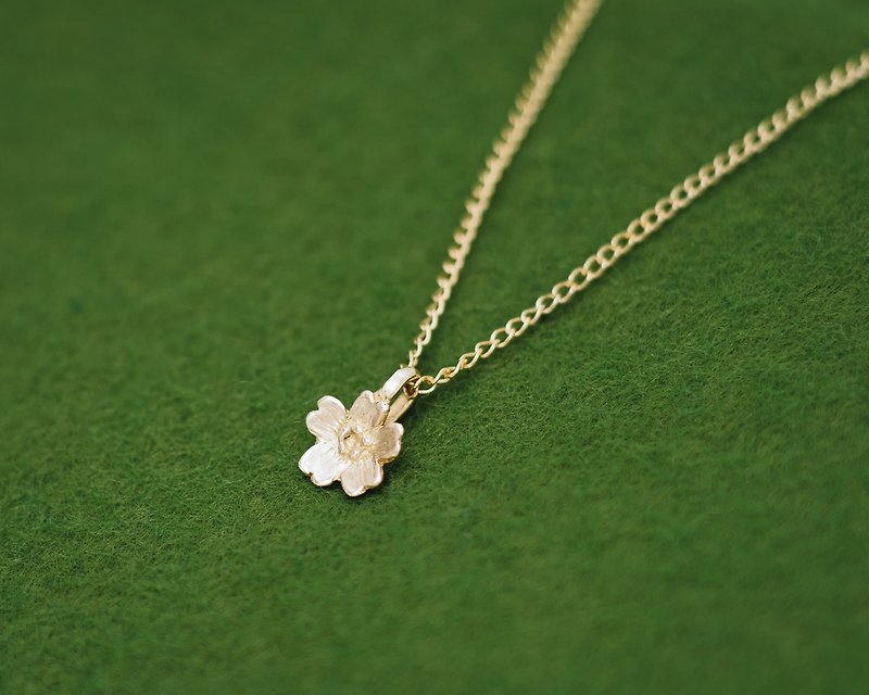 18k Sakura pendant - Cherry blossom - Japanese jewelry - Japanese flower - สร้อยคอ - โลหะ สีทอง