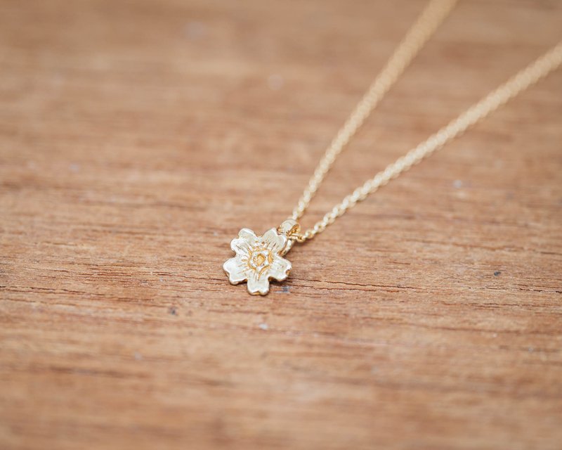 18k Sakura pendant - Cherry blossom - Japanese jewelry - Japanese flower - Necklaces - Other Metals Gold