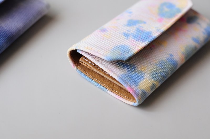 Sakura in spring Canvas Coin/Card Holder Washable Paper Lightweight Money Pouch - กระเป๋าสตางค์ - ผ้าฝ้าย/ผ้าลินิน สึชมพู