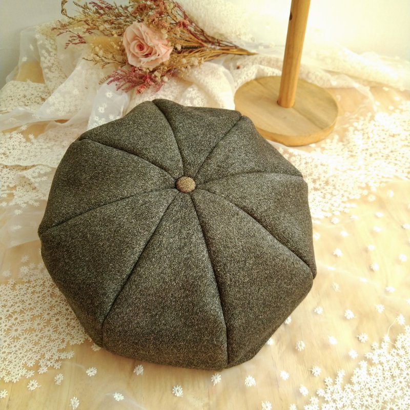 Itowen suede beret-amber hat circumference 58cm - หมวก - ไฟเบอร์อื่นๆ สีนำ้ตาล