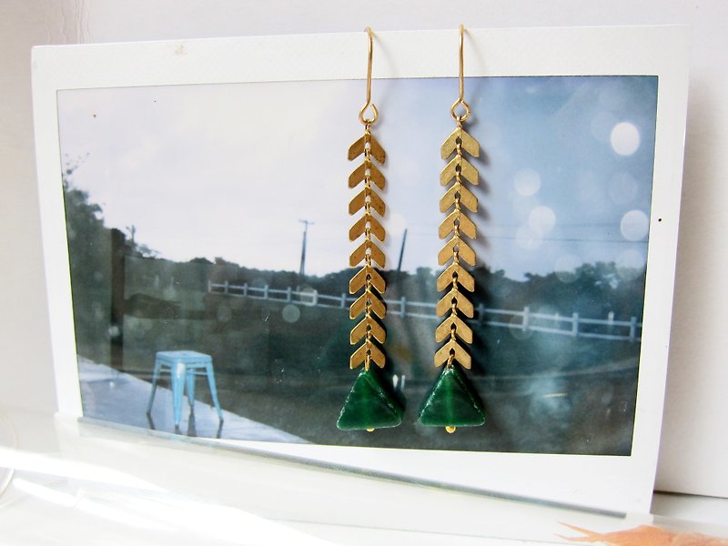 Green lemon bay leaf earrings - Earrings & Clip-ons - Other Metals Green
