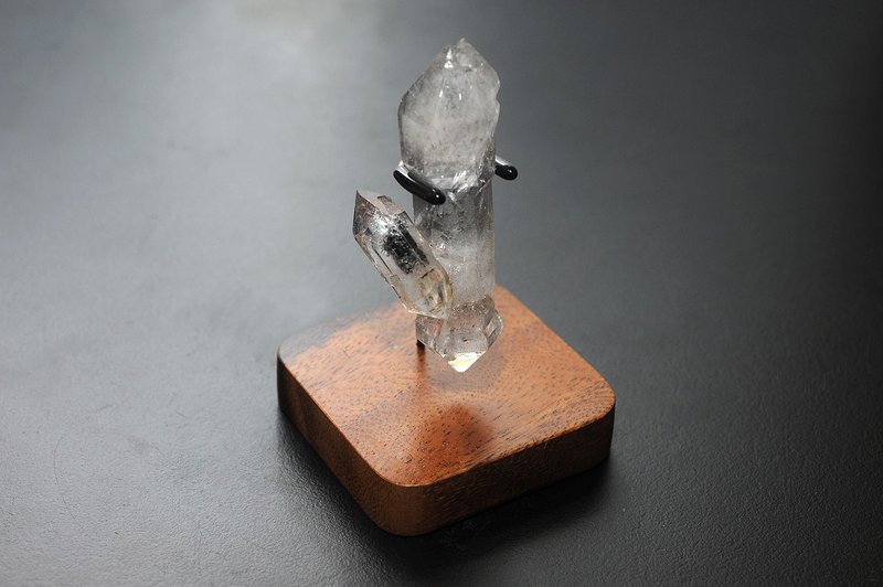 閃靈鑽水晶雙尖  礦石/水晶/靈修/開運/招財/破煞/防小人p2 - 擺飾/家飾品 - 水晶 