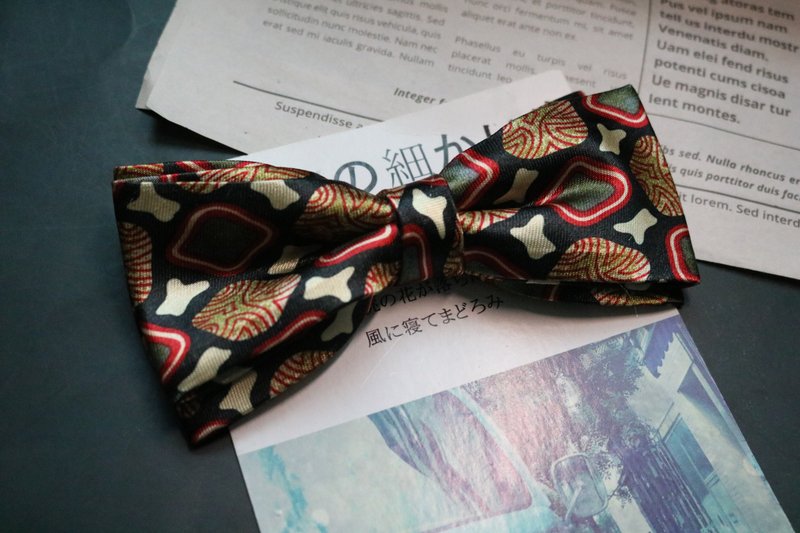 复古老花真丝领结型男绅士蝴蝶结Bow tie - 領結/領巾 - 絲．絹 多色