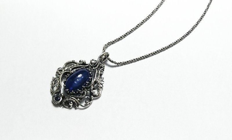 <gem series> kyanite classical design pendant - Necklaces - Gemstone Blue