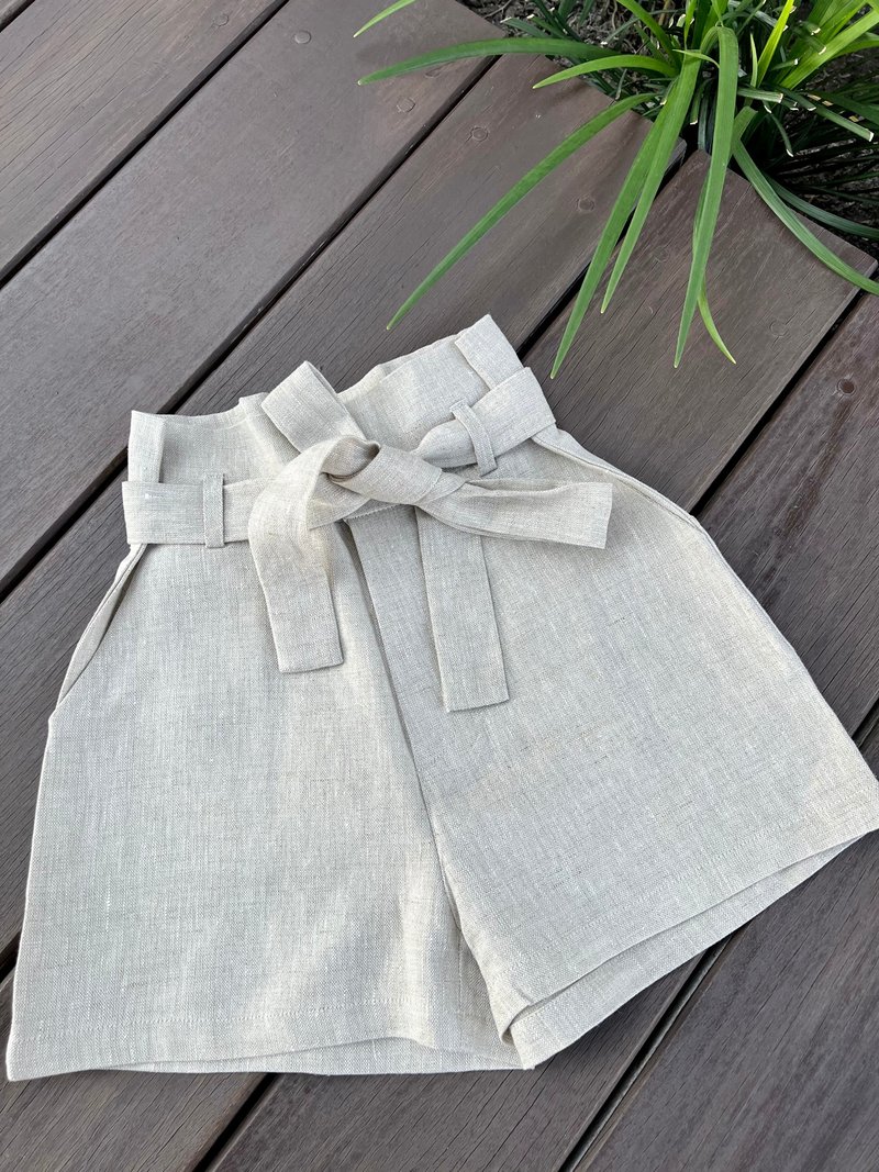 Linen shorts Beige color - 女短褲/五分褲 - 亞麻 卡其色