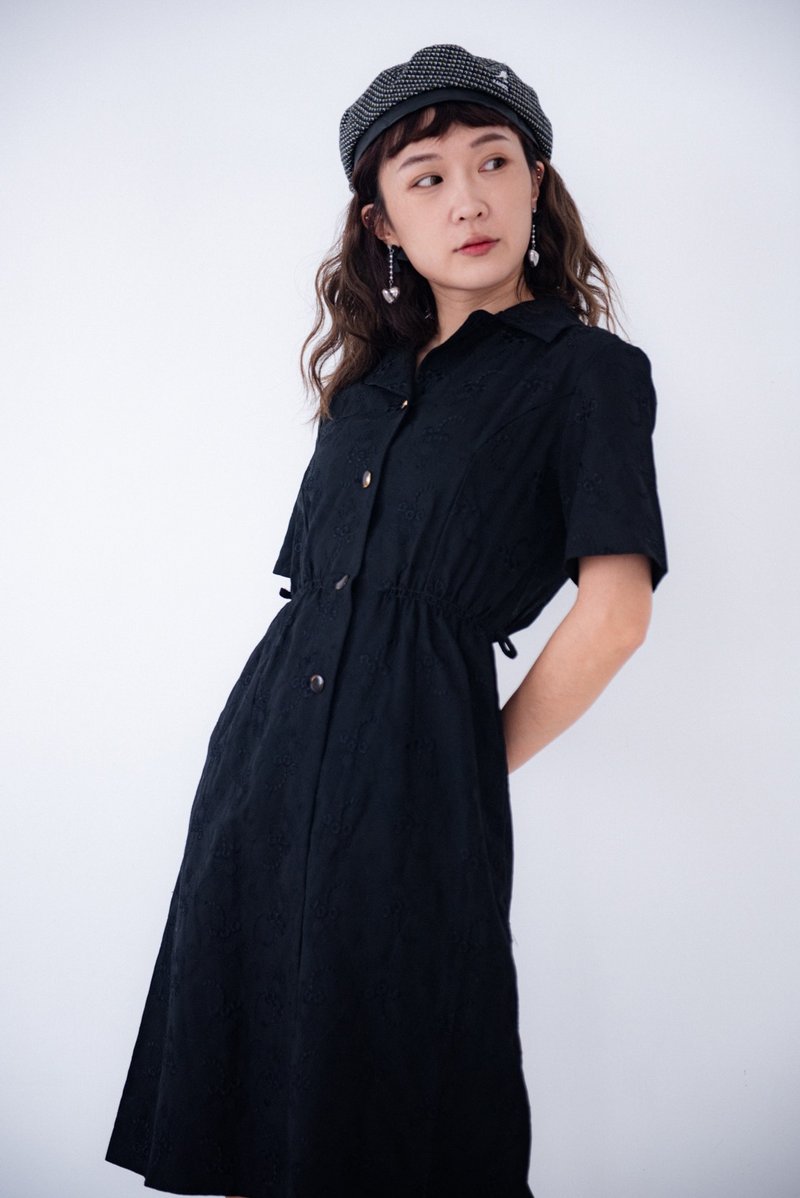 Vintage black suit collar embroidered dress - One Piece Dresses - Other Materials 