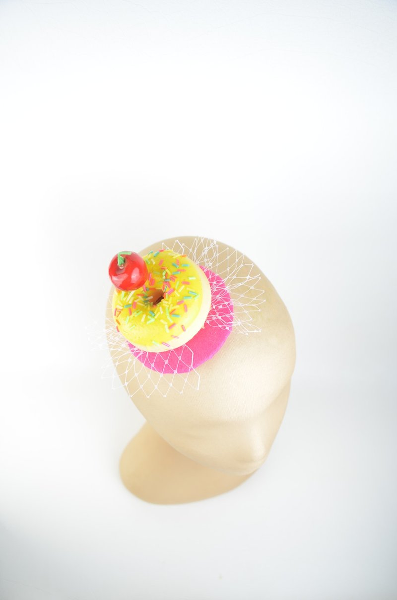 Headpiece Hair Clip Doughnut in Bright Yellow with Cherry and Veil Birthday Hat - 髮夾/髮圈 - 其他材質 黃色