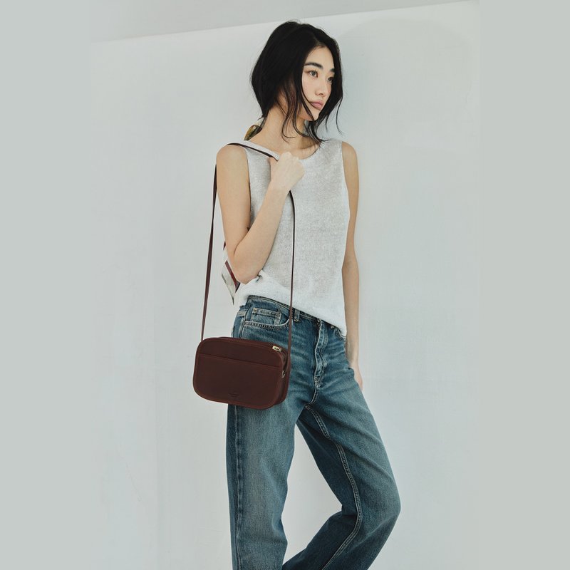 【From Seoul】Corsair bag 4colors (vegetable leather) - 手提包/手提袋 - 真皮 