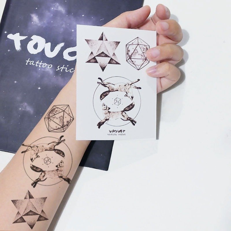 TU Tattoo Sticker - Fox and polygon / Tattoo / waterproof Tattoo / original - สติ๊กเกอร์แทททู - กระดาษ สีดำ