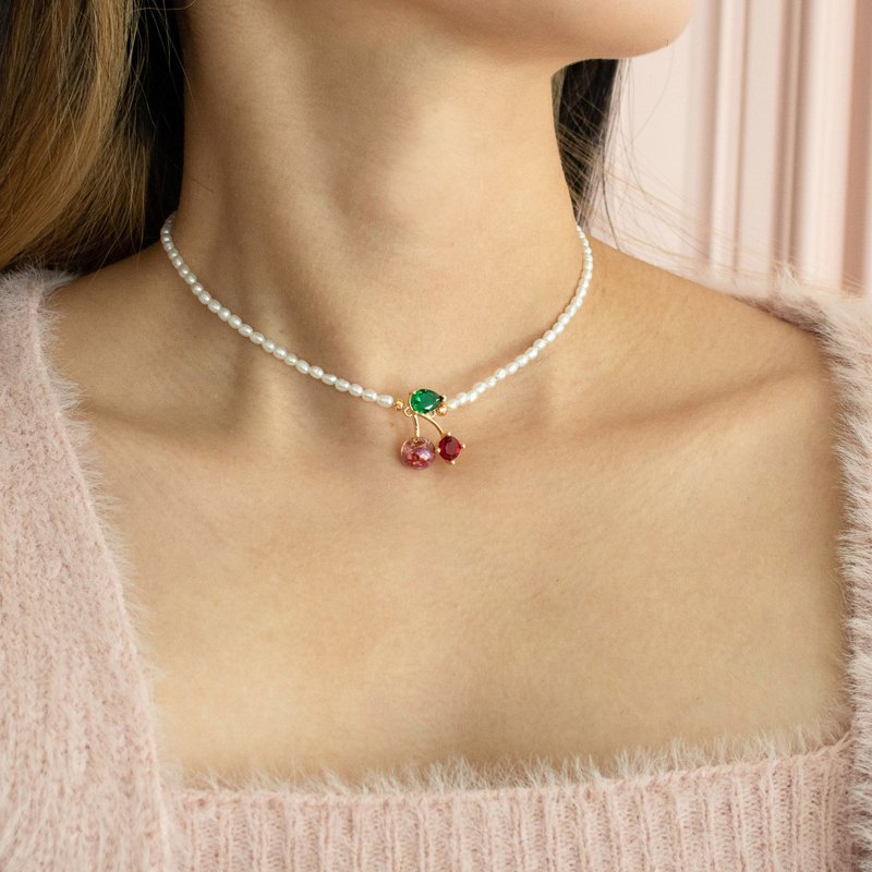 Cherry Snowball Pearl Necklace - 項鍊 - 玻璃 