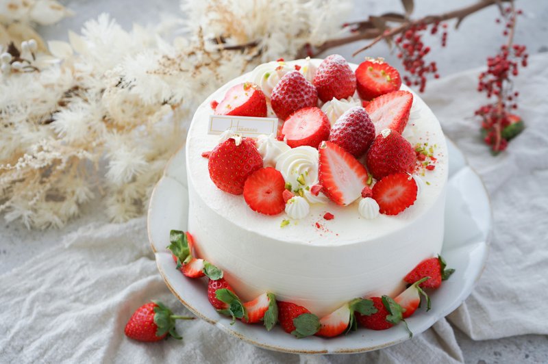 Japanese Honey Pudding Strawberry Cake - Cuisine - Fresh Ingredients 