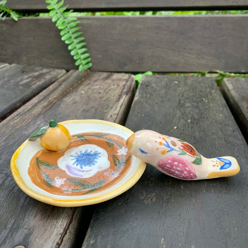 A Lu - 鳥及橘子陶盤一組/花器/擺飾/手做手繪 僅此一件 - 花瓶/花器 - 陶 多色