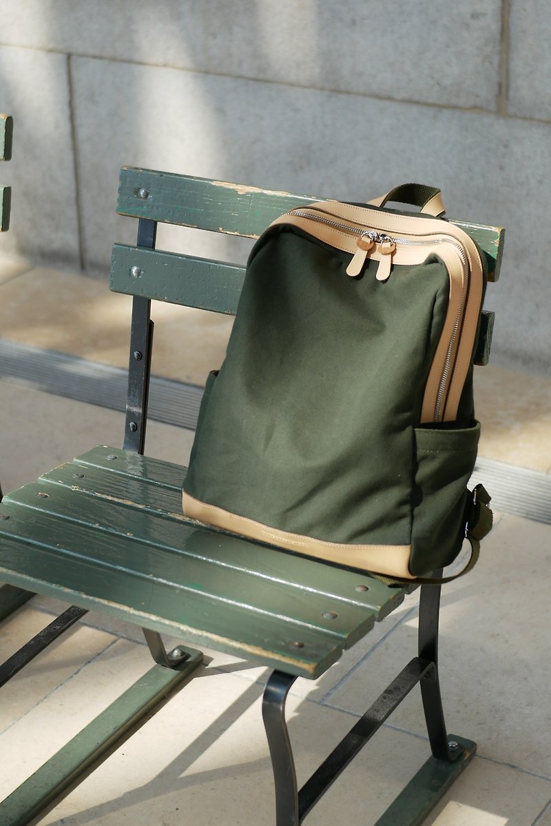 背包  Week n backpack - Olive green - กระเป๋าเป้สะพายหลัง - ผ้าฝ้าย/ผ้าลินิน สีเขียว