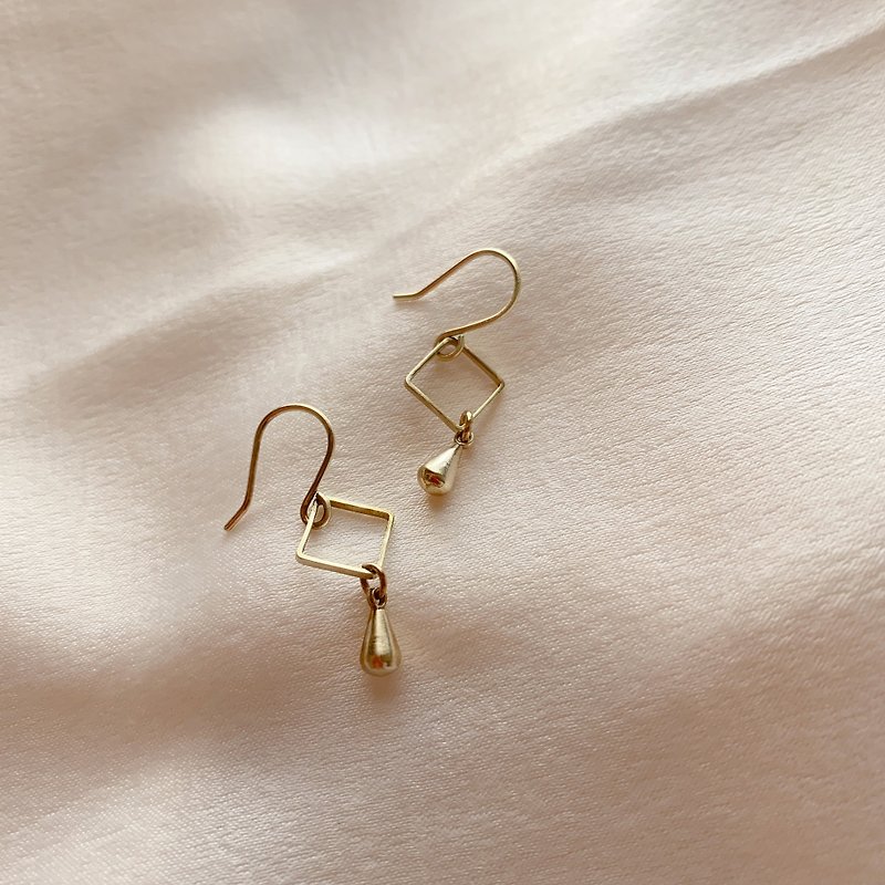 Ordinary - Bronze Earrings - Changeable Clip - Earrings & Clip-ons - Copper & Brass Gold