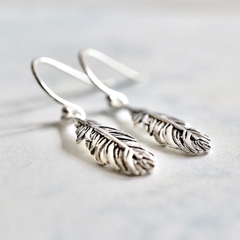 ITS-E125 [earrings series, feathers] 925 silver ear hook earrings. Comes with a beautiful box. - ต่างหู - โลหะ สีเงิน