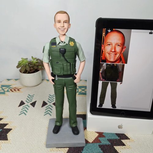 uDesign優湛 客製化人物公仔 人偶 3D人像畫 似顏繪 定製 警詧 生日 紀念 禮物